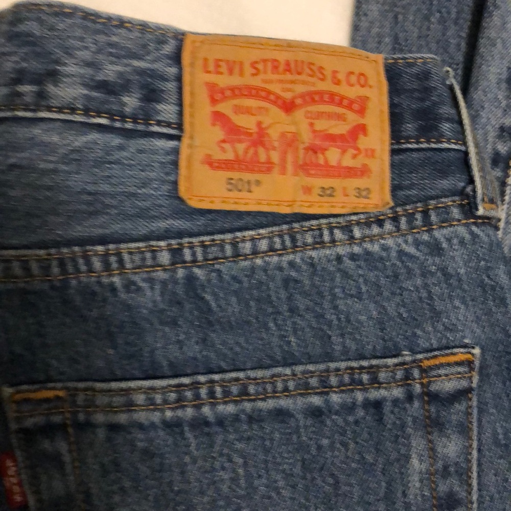 Men’s Levi Strauss 501 button fly jeans